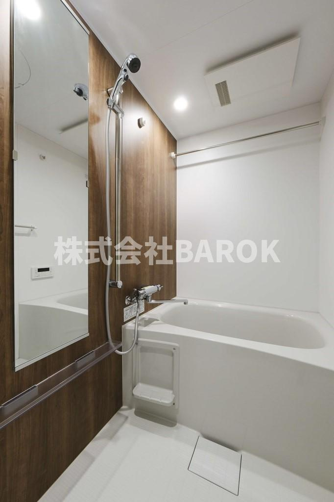 エンクレスト天神南PUREの浴室