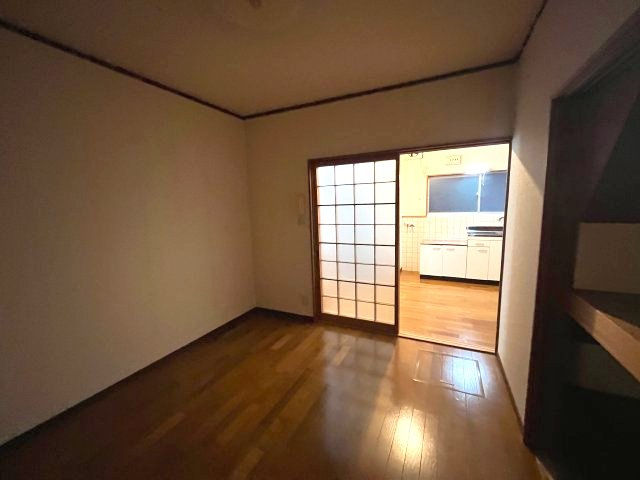 R・T　KINDAの居間・リビング|写真は、他部屋の同間取りです(現況優先)