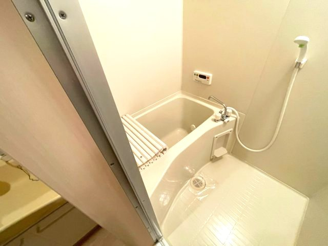 アンジェリーク磐船の浴室|同建物反転タイプを表示しています
