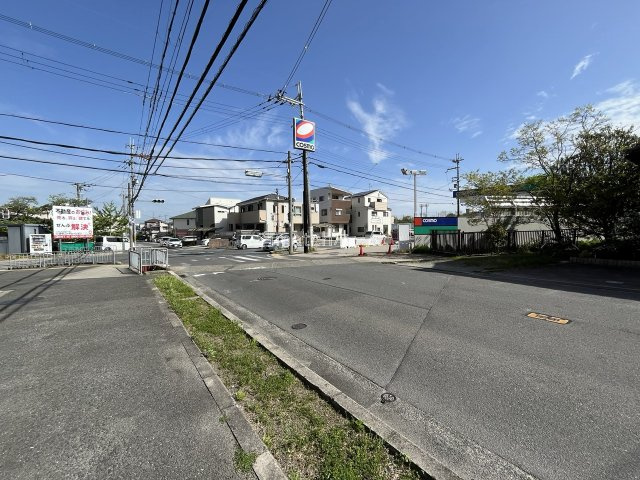 アンジェリーク磐船の駐車場