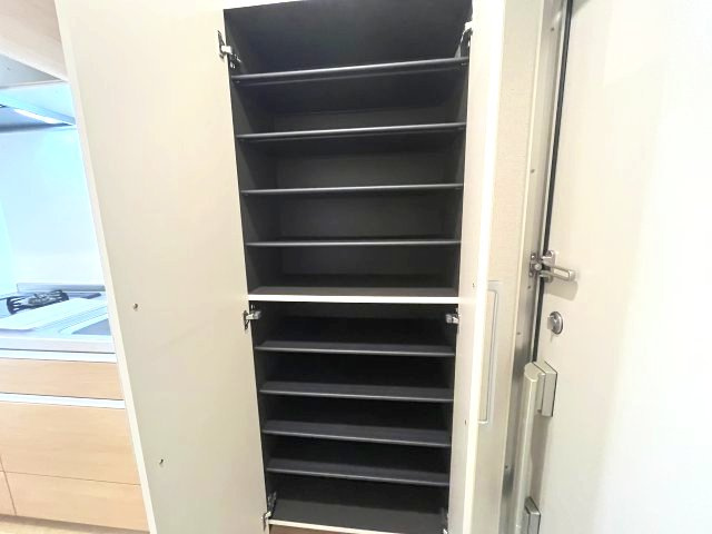 カンツォーネの収納