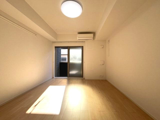 カンツォーネの洋室