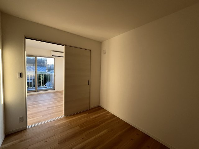 GARDENIA茨木の洋室