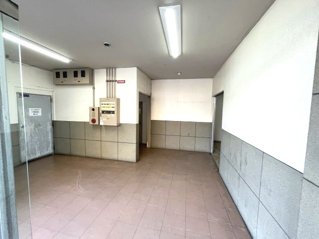 池田グランドコーポのエントランス