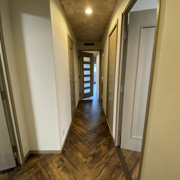 PHOENIX COURT 交野Ⅱの玄関