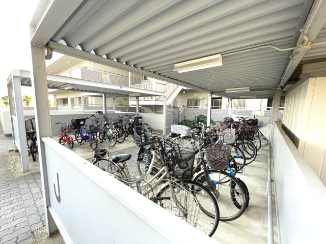 PHOENIX COURT 交野Ⅱの駐車場