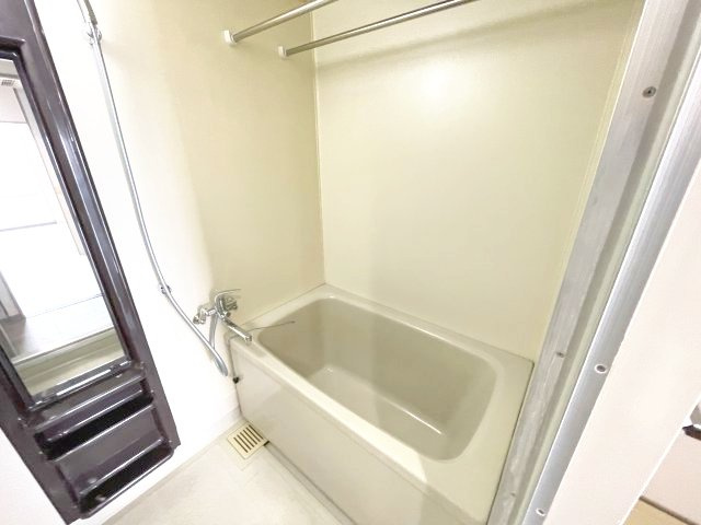 PHOENIX COURT 交野Ⅰの浴室|(参考)同マンション同間取り他部屋の写真