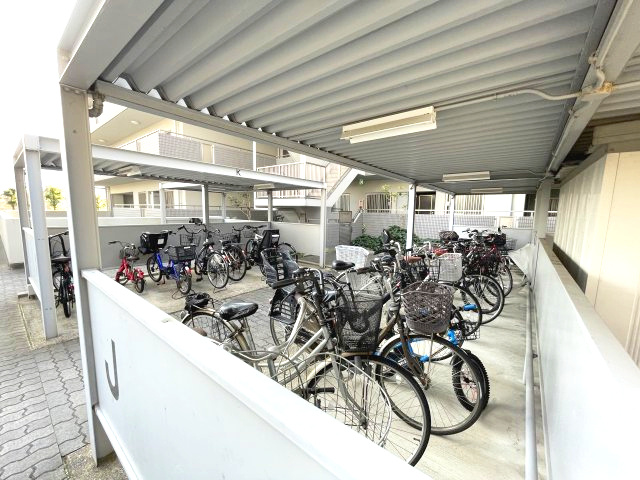 PHOENIX COURT 交野Ⅰの駐車場