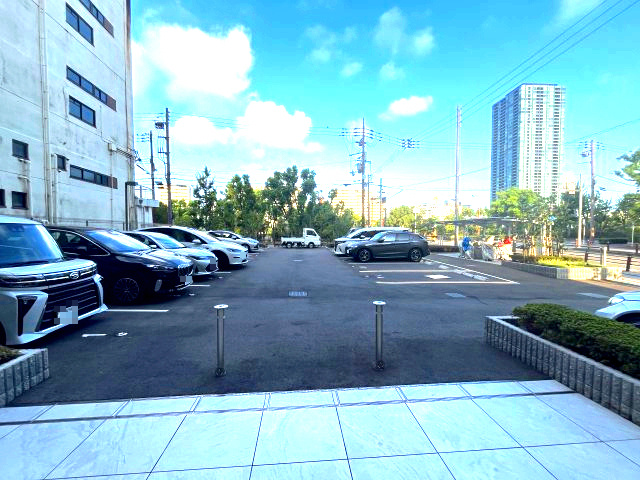 JMFレジデンス桜ノ宮の駐車場