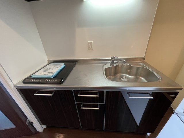 SERENiTE江坂四番館のキッチン