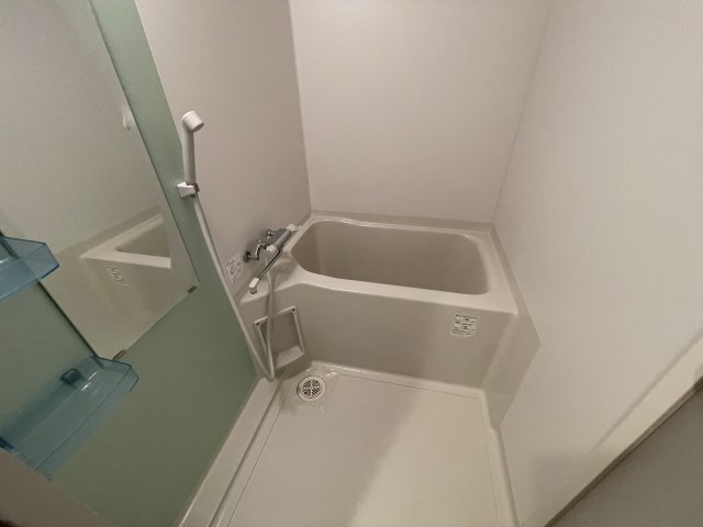 SERENiTE江坂四番館の浴室