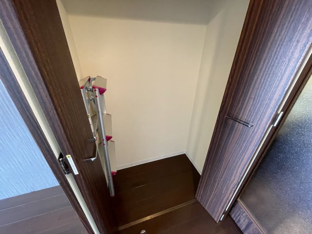 SERENiTE江坂四番館の収納