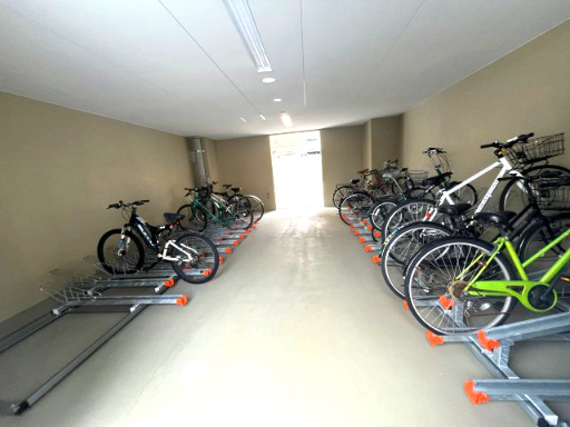 リヴェント福島の駐車場