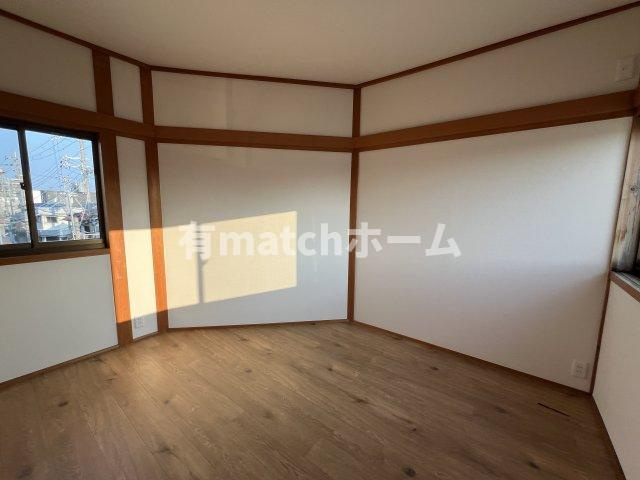 寝屋川市春日町店舗付き住宅の洋室