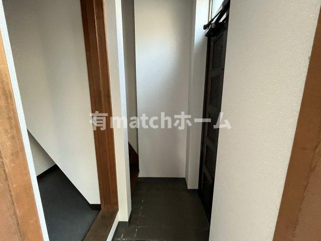 寝屋川市春日町店舗付き住宅の内装