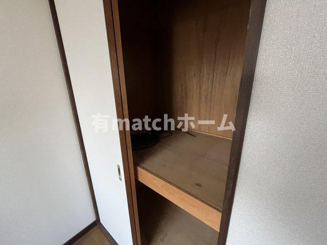 寝屋川市春日町店舗付き住宅の収納