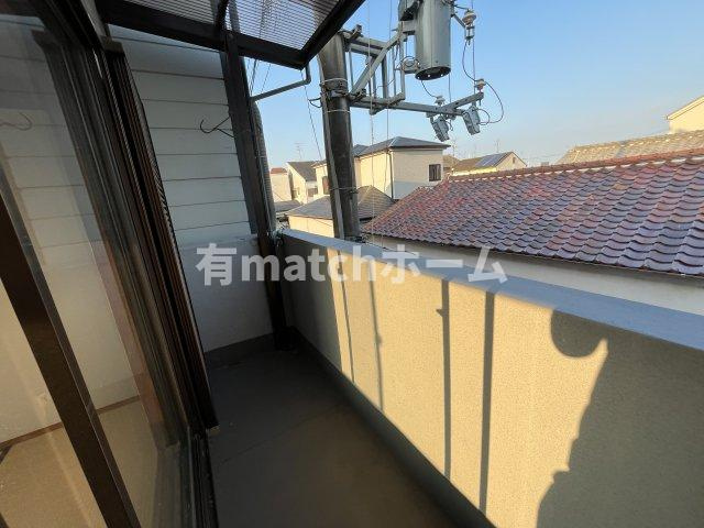 寝屋川市春日町店舗付き住宅のバルコニー