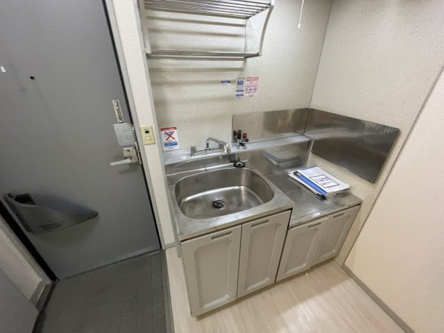 トランクウィルのキッチン|イメージとして同建物他部屋を表示しています