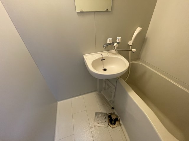 トランクウィルの洗面所|イメージとして同建物他部屋を表示しています