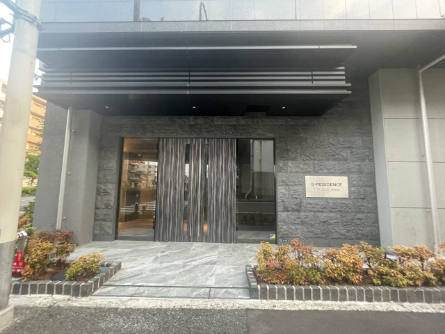 S-RESIDENCE高井田beletaのエントランス
