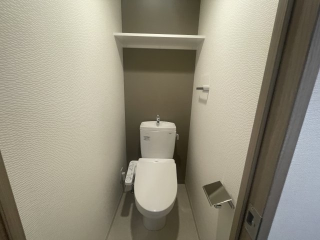 S-RESIDENCE高井田beletaのトイレ|写真は、他部屋の反転間取りです(現況優先)