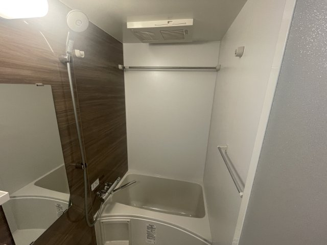 S-RESIDENCE高井田beletaの浴室|写真は、他部屋の反転間取りです(現況優先)