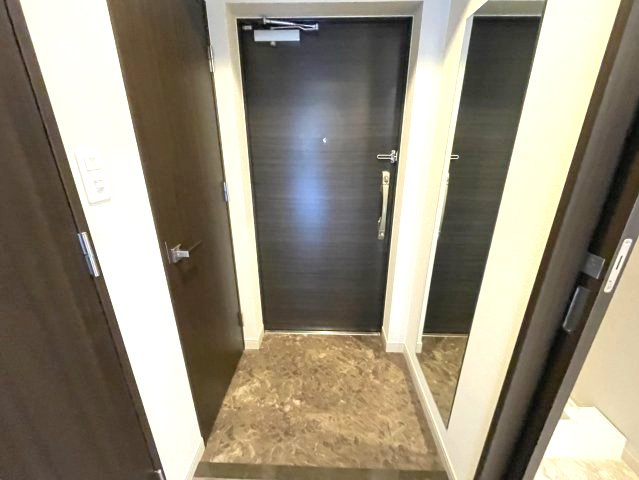 スプランディッド池田呉服町の玄関