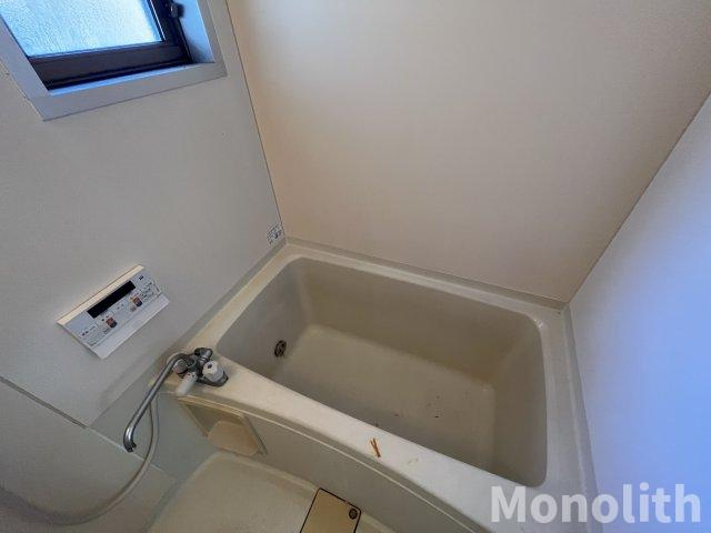 ロイヤルシャルム米田の浴室