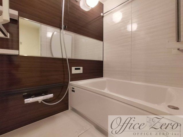 プレサンス丸の内サージュの浴室