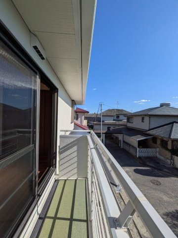 岡山市南区福田リノベーション済み 中古住宅のバルコニー|◆バルコニーは南に面しており日当たり良好！
