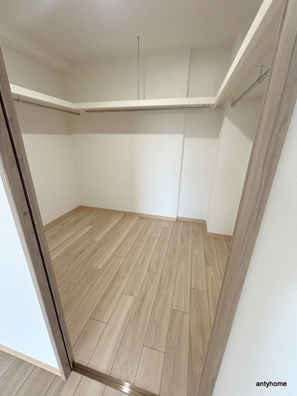 Alivis野田阪神　仲介手数料無料の収納