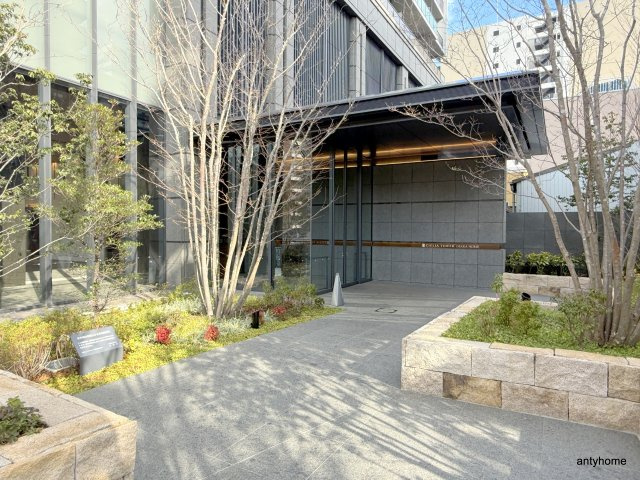 シエリアタワー大阪堀江のエントランス