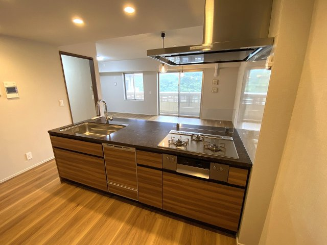 プレミスト首里金城町のキッチン|プレミスト首里金城町｜首里マンション｜アイランドリゾート沖縄