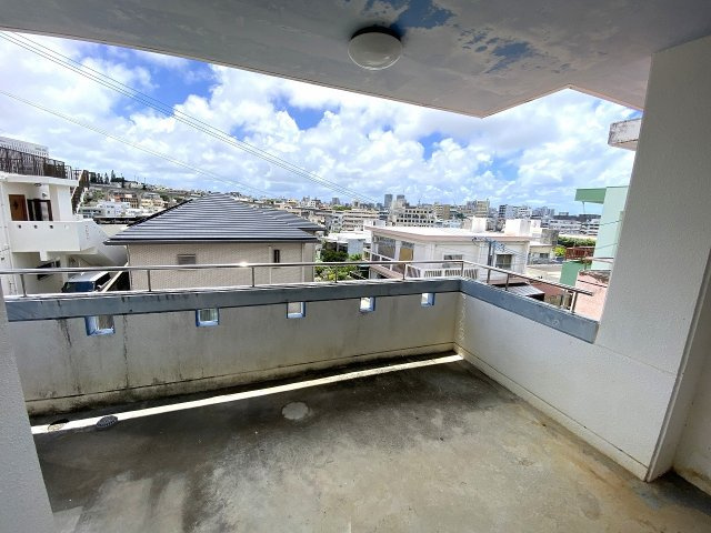 那覇市首里末吉町2丁目戸建てのバルコニー|那覇市首里｜売戸建て｜アイランドリゾート沖縄