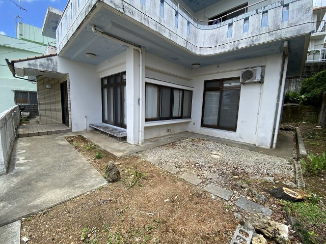 那覇市首里末吉町2丁目戸建ての庭|那覇市首里｜売戸建て｜アイランドリゾート沖縄