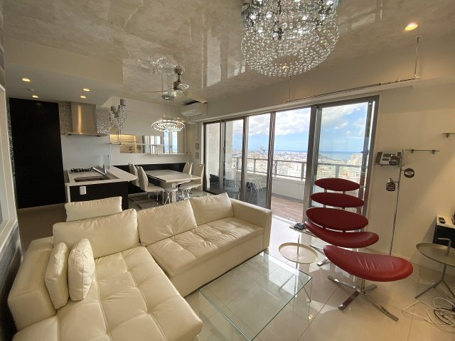 プレミスト宜野湾大謝名の居間・リビング|プレミスト宜野湾大謝名｜売マンション｜アイランドリゾート沖縄