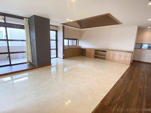 豊見城市高安　３ＬＤＫの居間・リビング|豊見城市高安｜売戸建て｜アイランドリゾート沖縄