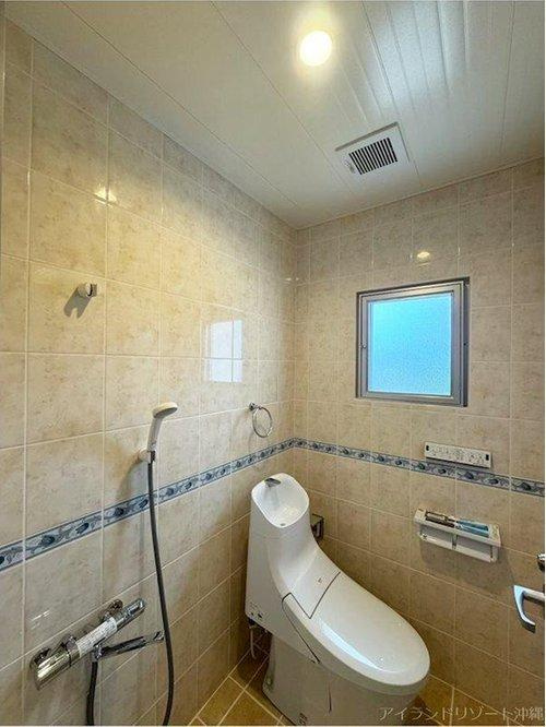 恩納村真栄田　海が近い３階建物件のトイレ|恩納村真栄田リゾート｜売戸建て｜アイランドリゾート沖縄