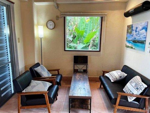 石垣市川平オーシャンビューの平屋建ての居間・リビング|石垣市川平｜海が見える戸建て｜アイランドリゾート沖縄