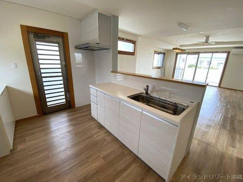 読谷村長浜３ＬＤＫのキッチン|読谷村長浜｜売戸建て｜アイランドリゾート沖縄