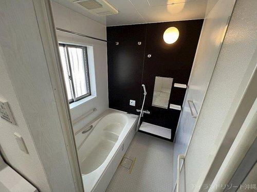 糸満市潮崎町3丁目の戸建ての浴室|糸満市潮崎｜売戸建て｜アイランドリゾート沖縄