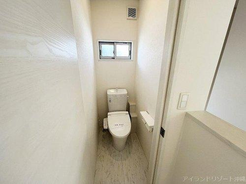 糸満市潮崎町3丁目の戸建てのトイレ|糸満市潮崎｜売戸建て｜アイランドリゾート沖縄