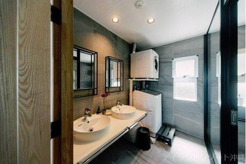 南城市知念　チネンブルーの洗面所|南城市｜沖縄リゾート物件｜アイランドリゾート沖縄