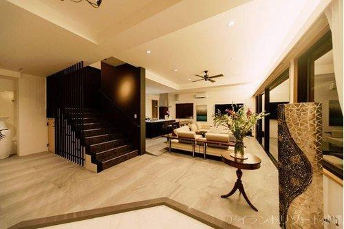 南城市知念　チネンブルーの玄関|南城市｜沖縄リゾート物件｜アイランドリゾート沖縄