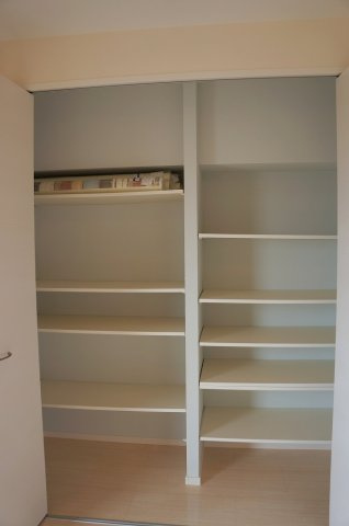 プレサンスロジェ嘉手納レーヴの収納|嘉手納町売マンション｜プレサンスロジェ嘉手納レーヴ｜アイランドリゾート沖縄