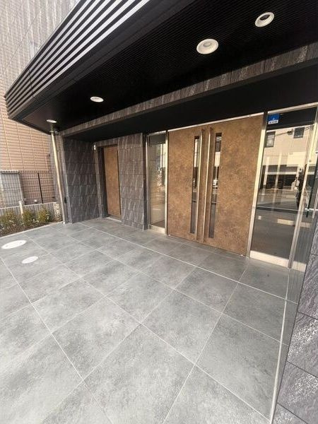 ディアレイシャス東別院Ⅲの玄関