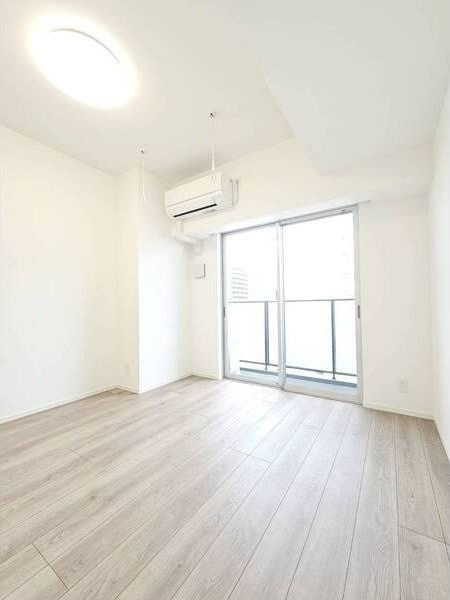 ディアレイシャス東別院Ⅲの居間・リビング