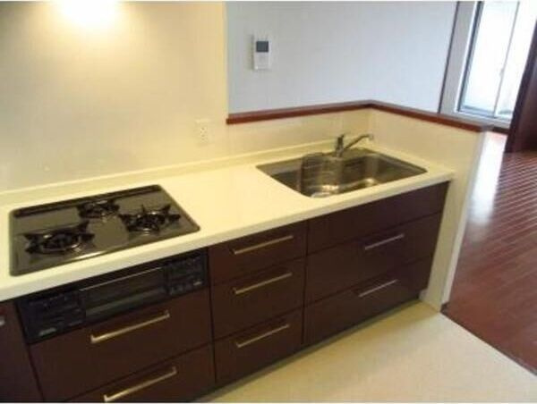 パークアクシス白壁のキッチン