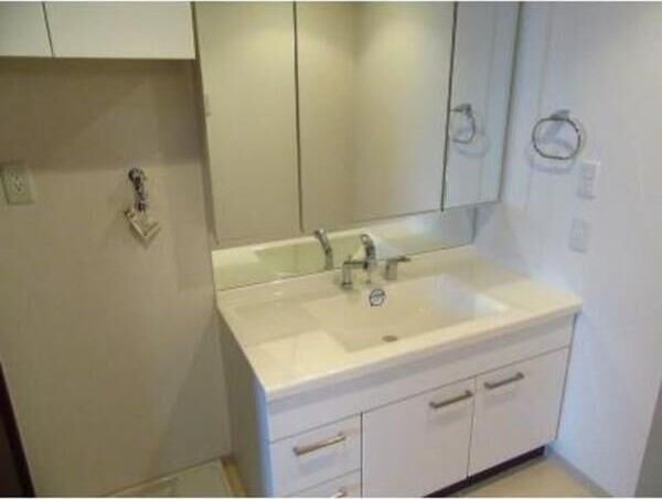 パークアクシス白壁の収納