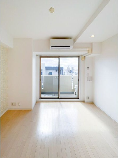 S-FORT金山☆7末までFR可能☆駐車場5500円(税込)キャンペーンの居間・リビング